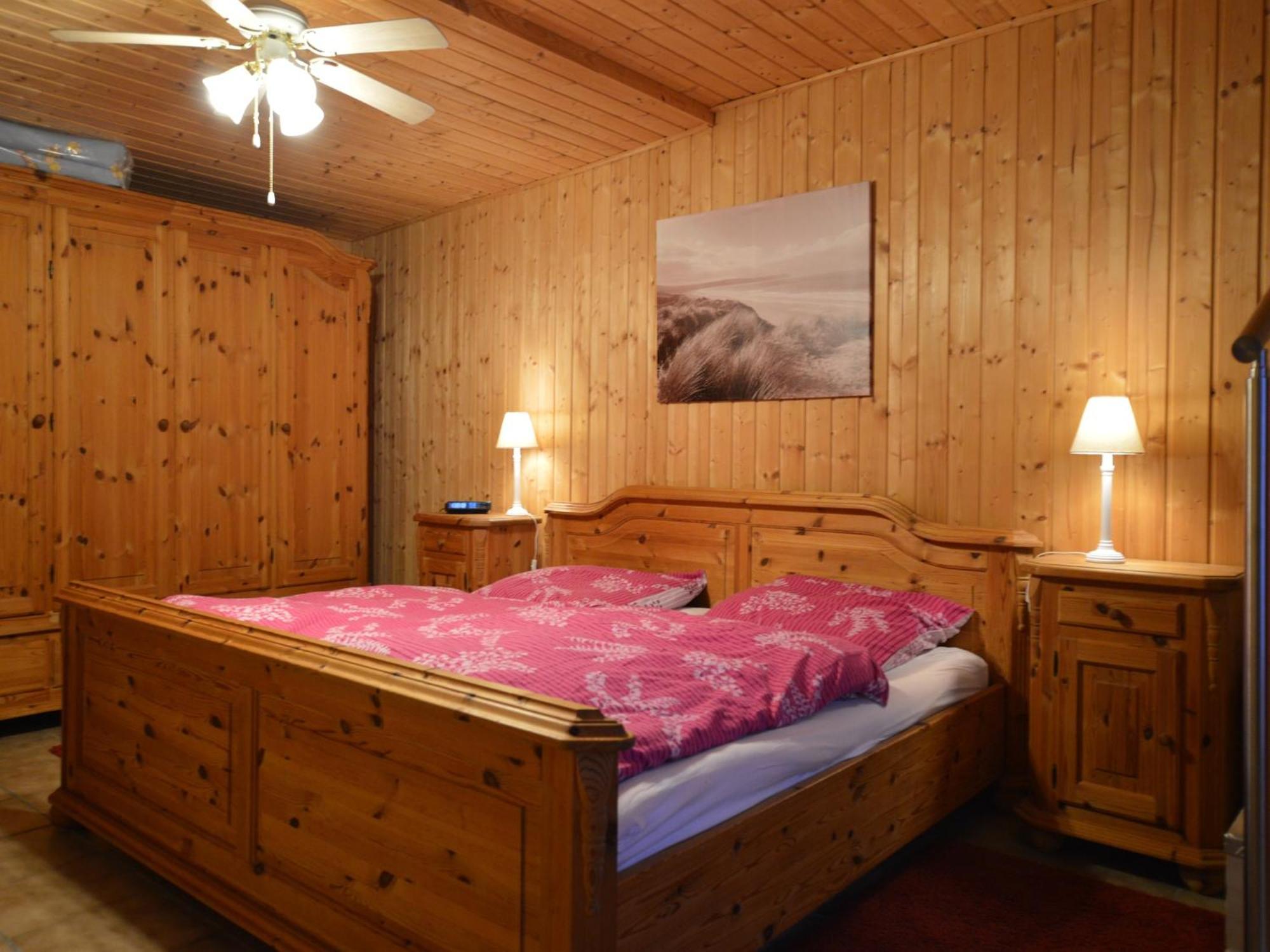 Cosy Apartment In Manderscheid With Balcony Екстер'єр фото