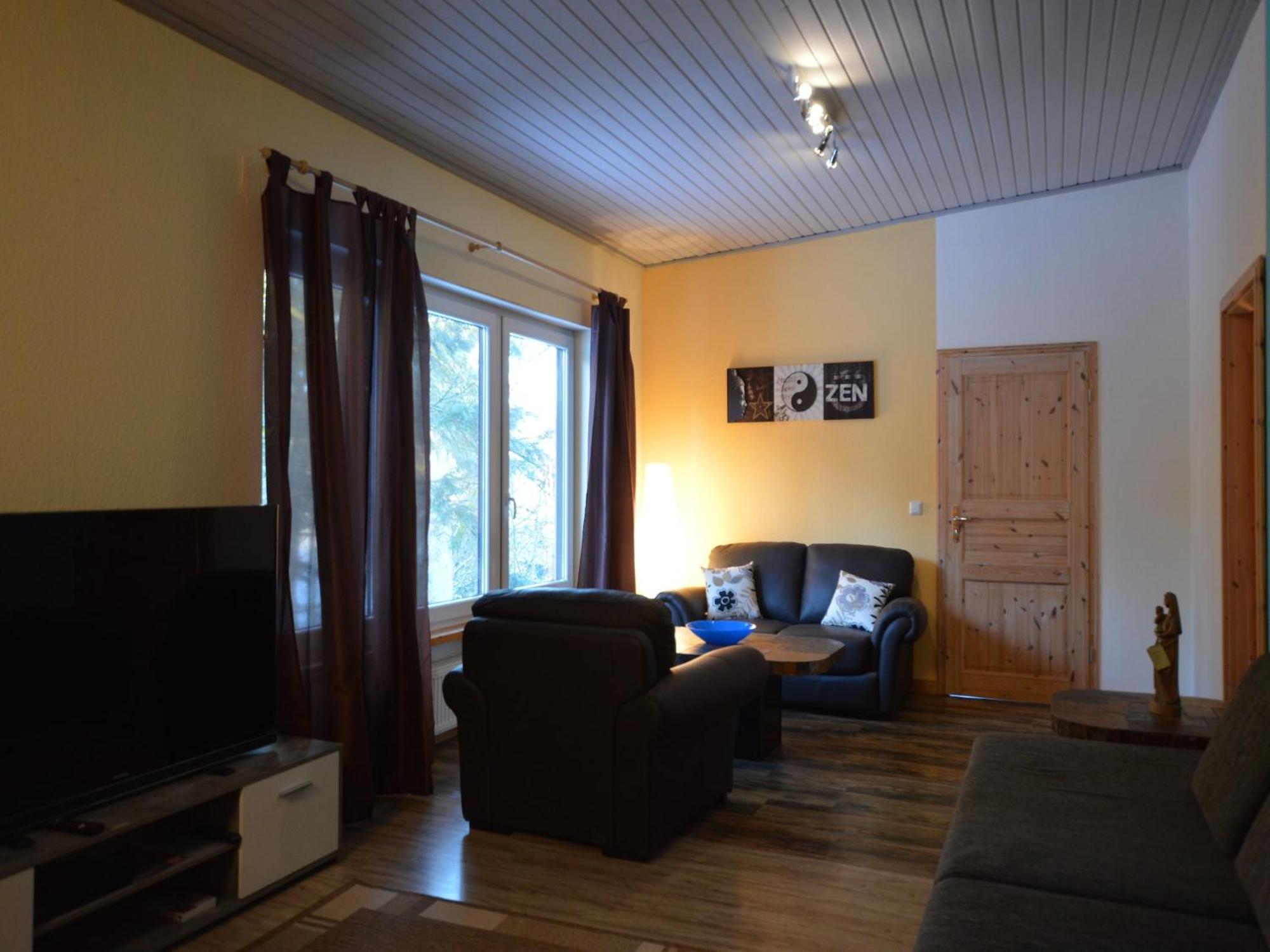 Cosy Apartment In Manderscheid With Balcony Екстер'єр фото