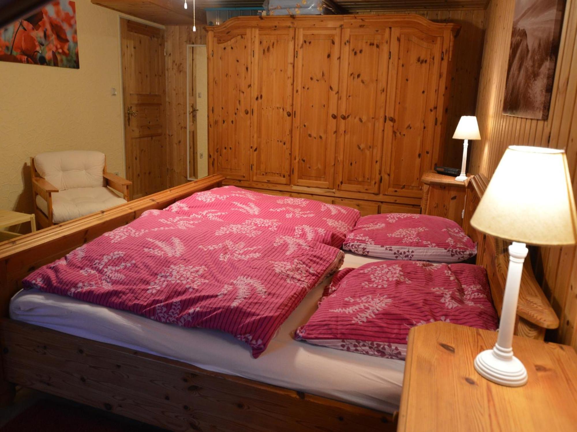 Cosy Apartment In Manderscheid With Balcony Екстер'єр фото